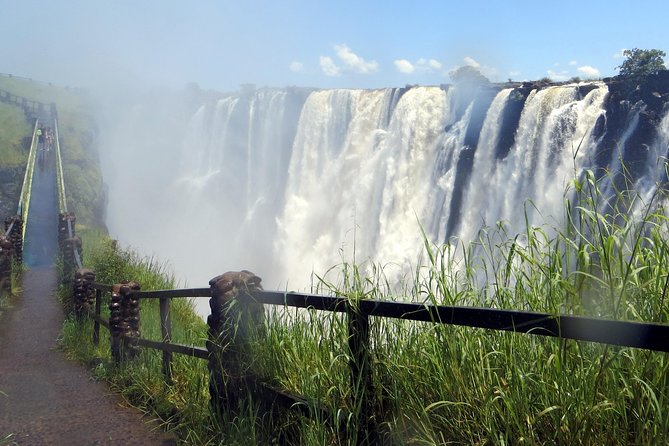 Victoria Falls Full Day Experience - Dinner and Traditional Performance