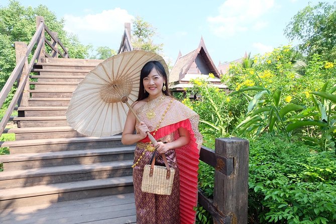 Wear Thai Costume Photo Shoot Tour - Accessibility Information