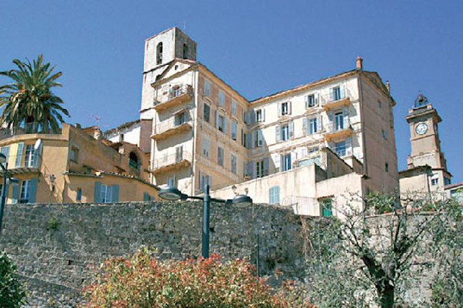 West Coast and Countryside Shared & Guided Tour From Nice - Explore Grasse and Tourrettes-sur-Loup