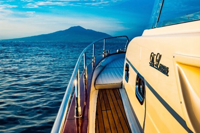 2 Hours Aperitif on Boat at Sunset - Exploring Palmaria Island