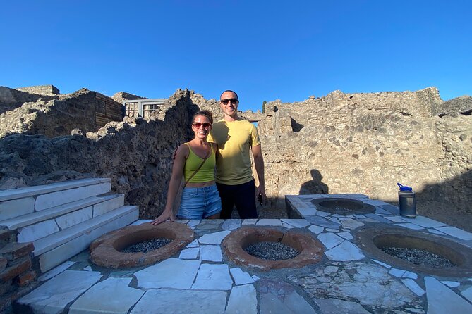 2 Hours Pompeii Group Tour With Archaeologist Guide and Skip the Line - Tour Highlights