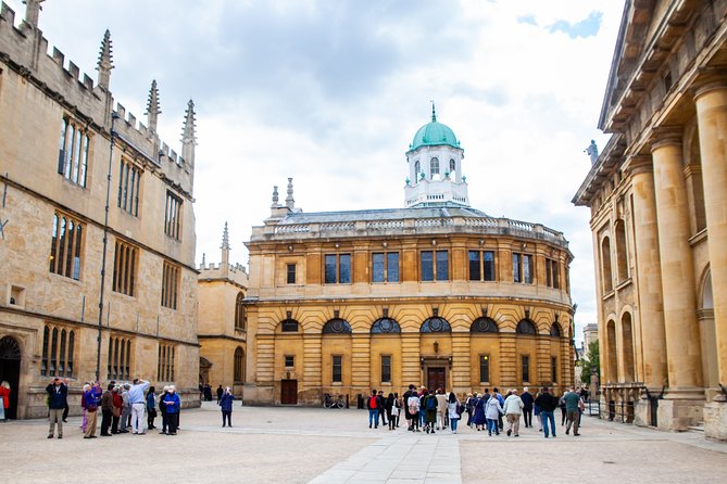 3-Hour Private Tour of Oxford With University Alumni Guide - Pricing and Cancellation