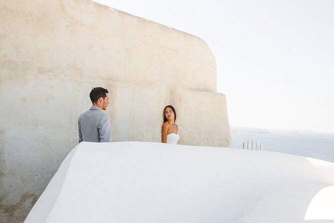 30' Oia Walking Photo Session - Booking and Cancellation