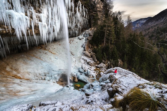 7 Alpine Wonders: Winter Edition - A Picturesque Winter Escape