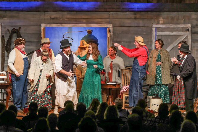 A Shepherds Christmas Carol Dinner Show in Branson - Preparing for the Experience