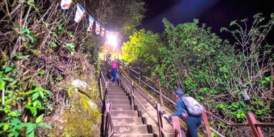 Adams Peak Overnight Trek Through Peak Wilderness - Trek Suitability