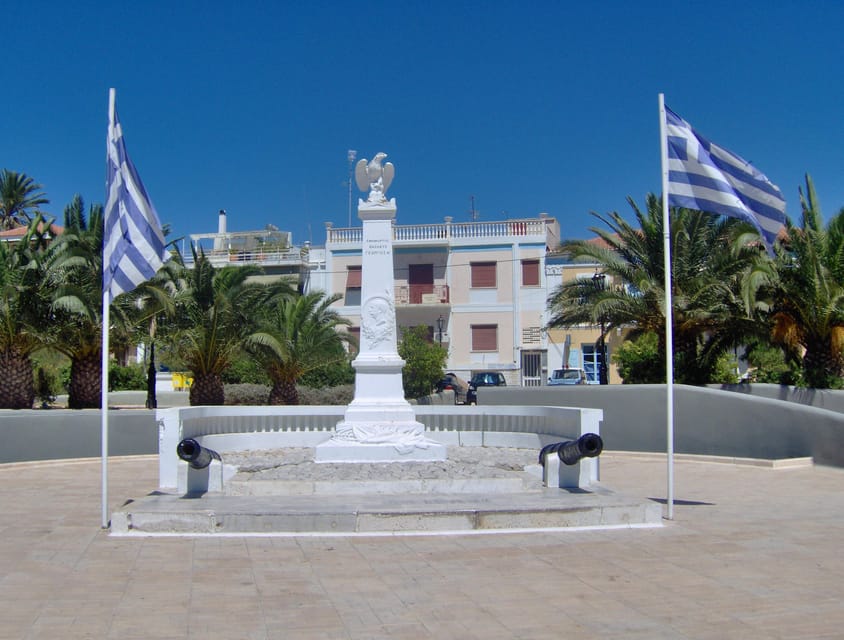 Aegina Walking Tour - About Aegina Town