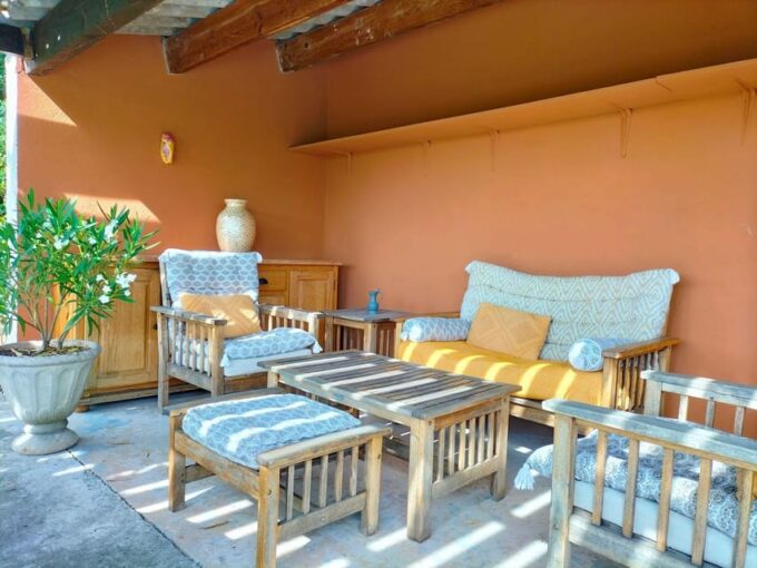 Aix & Marseille: Sainte Victoire Horse Ride, Picnic & Wine - Timing and Availability
