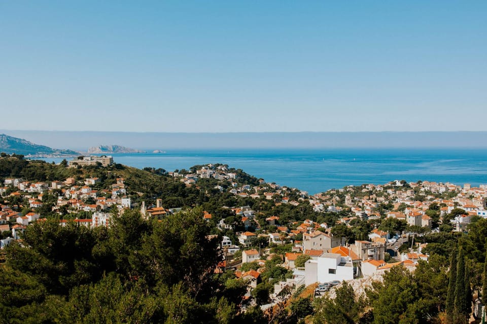 Aix: Safari in Marseille, Cassis & Boat Trip to Calanques - Breathtaking Boat Trip to Calanques