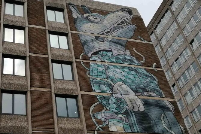 Banksy Street Art Graffiti Self-Guided Tour in Bristol - Discovering Banksys Iconic Murals