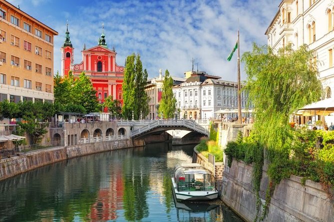 Best of SLOVENIA - Bled + Postojna + Ljubljana - Day Tour From Zagreb - Customizable Itinerary