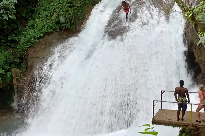 Blue Hole Adventure Tour. - Recommended Tour Guides