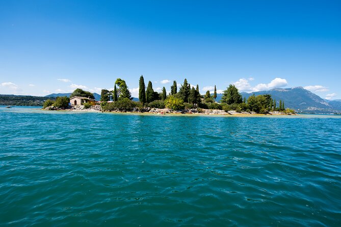 Boat Tour of the Islands of Lake Garda With Aperitif - Customer Feedback and Satisfaction