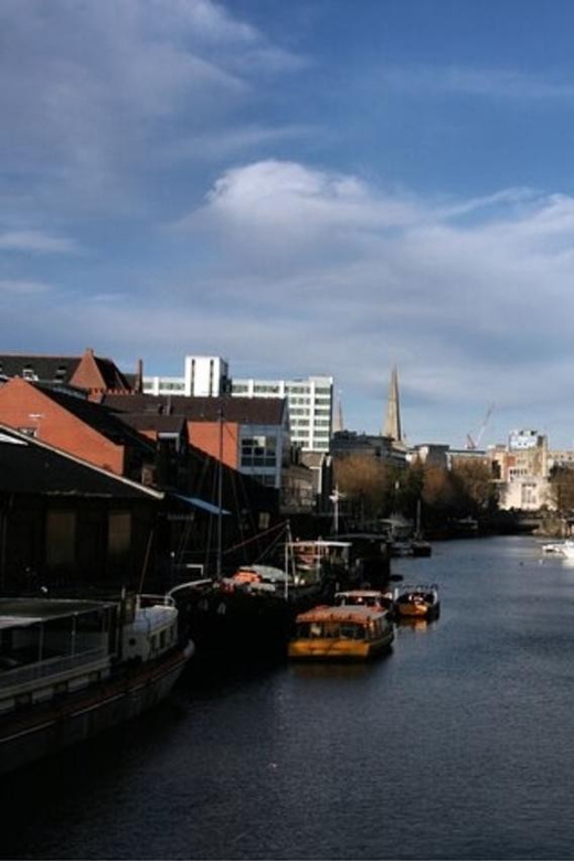 Bristol : Sightseeing Custom Tour With a Local Guide - Sum Up