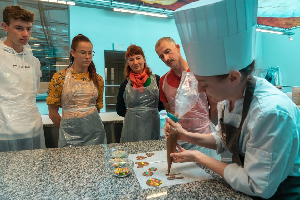 Bruges: Chocolate Making Workshop and Chocolate Museum Entry - Tips for a Great Experience