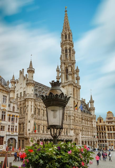 Brussels: Private Guided Walking Tour With Chocolate Tasting - Chocolate Tasting Experience