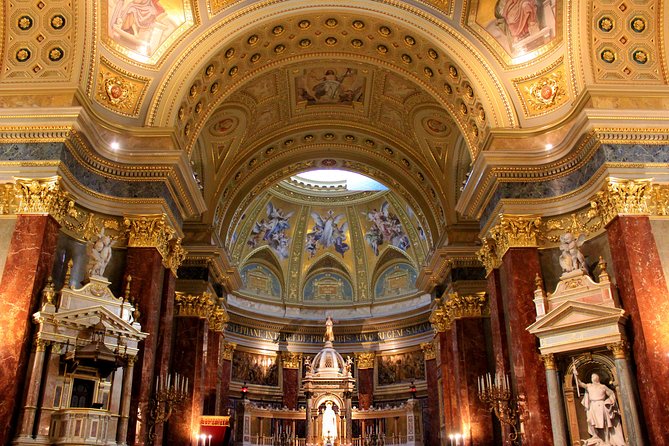 Budapest Christmas Walking Tour With Basilica Entry - Public Transportation Accessibility