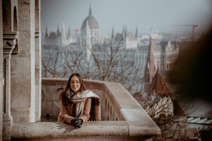 Budapest: Fast Private Photoshoot Session With Edited Photos - Unique Experience Features