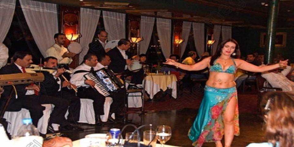 Cairo: Buffet Dinner Cruise with Folkloric Show - Language Support