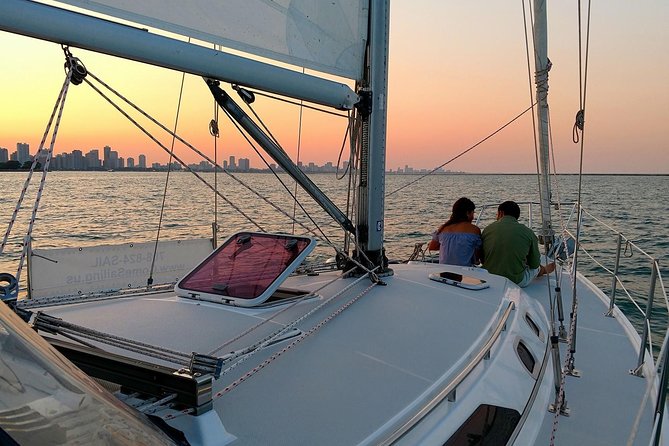 Chicago Private Sunset Sail on Lake Michigan - Booking Your Sunset Sail