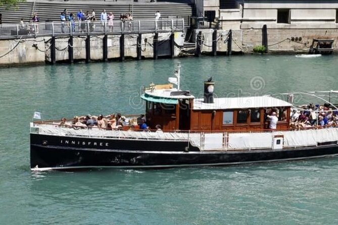 Chicago River Architecture Tour Aboard a Historic Yacht - Perfect For Travelers