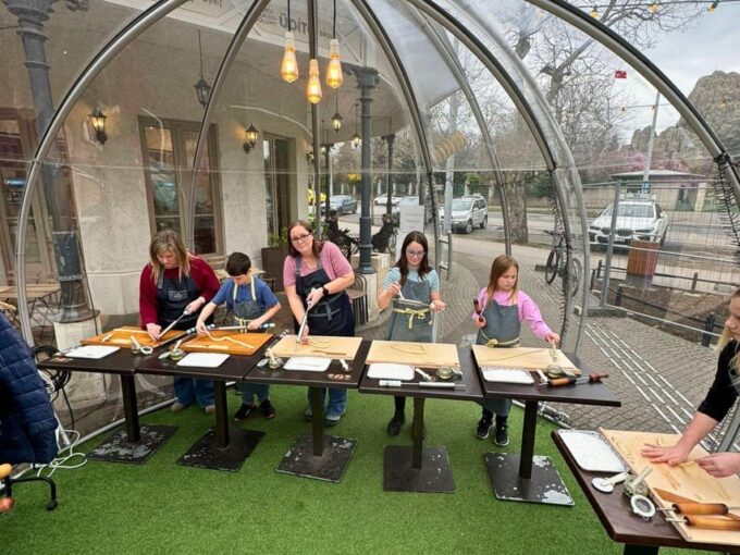 Chimney Cake Workshop in Budapest City Park - Tips for Participants