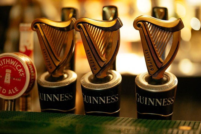Classic Irish Pubs Private Tour of Dublin: Live Music, Beer and Nightlife - Personalized and Carbon-Neutral Experience