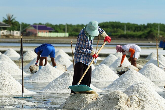 Damnoen Saduak Floating Market & Maeklong Railway From Bangkok - Booking and Cancellation Information