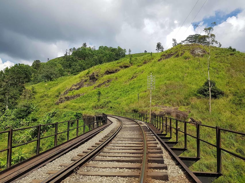 Demodara Railway Station to Ella Hotel TukTuk Transfer - Scenic Route Details