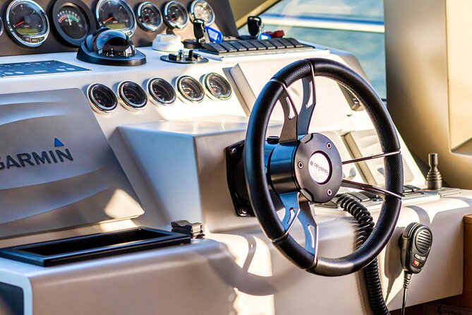 Discover the Hidden Island in Dubai in Majesty 48ft Yacht Rental - What to Expect on the Tour