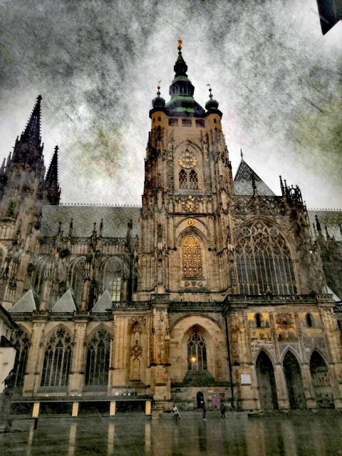 Evening Prague Castle Without Anybody - Tour Duration