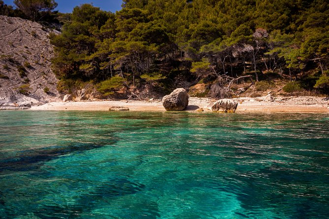 Exclusive Private Tour: Red Rocks & Pakleni Islands - Unforgettable Tour Experience