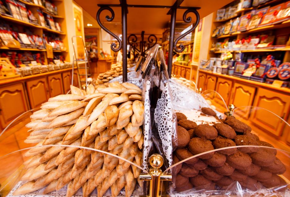 French Food, Restaurants in Paris Self-Guided Tour Booklet - Exploring Parisian Attractions