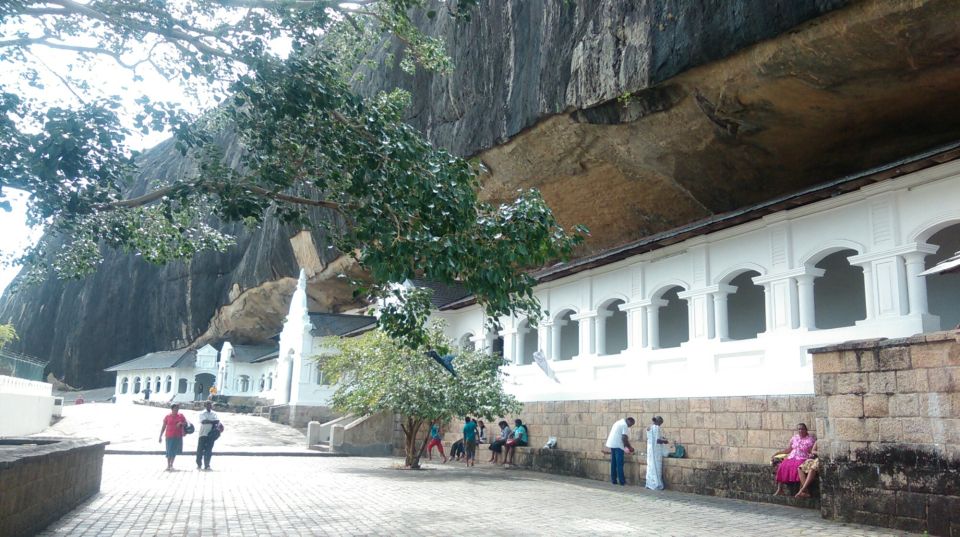 From Colombo: All Inclusive Sigiriya and Dambulla Tour - Discovering Dambulla Cave Temple