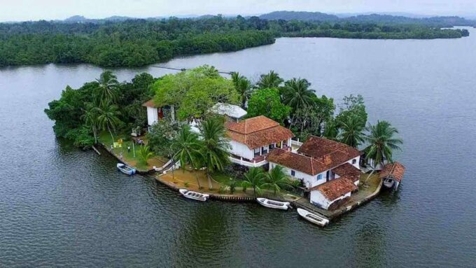 From Colombo/Negombo : Bentota & Galle Day Trip - Optional: Ariyapala Mask Museum