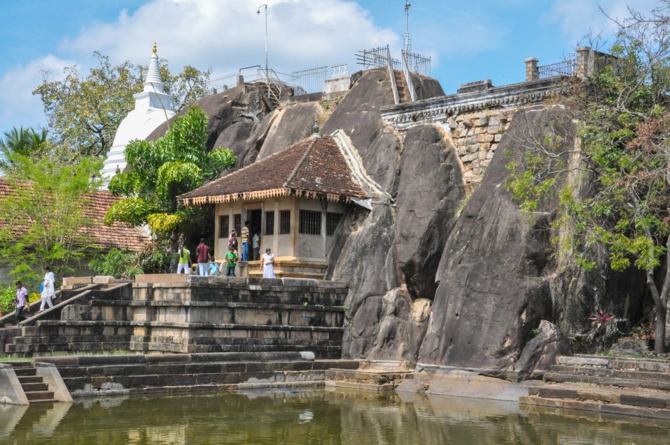 From Dambulla: Sacred City of Anuradhapura Private Day Tour - Included and Excluded