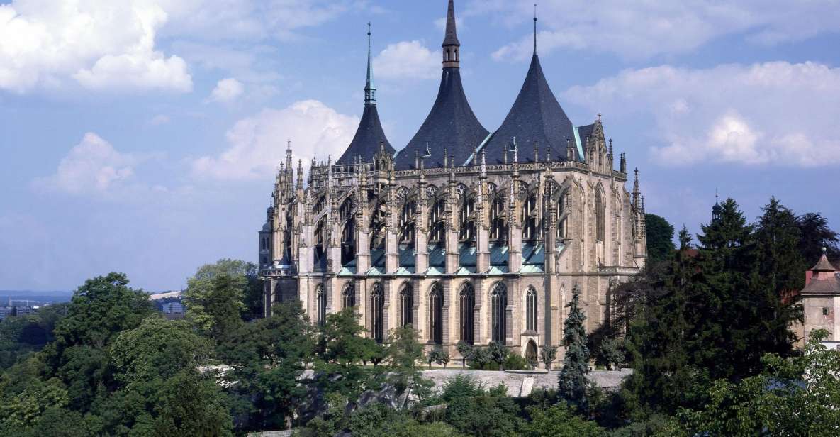 From Prague: Half-Day Coach Tour to Kutná Hora - Visiting Sedlec Ossuary