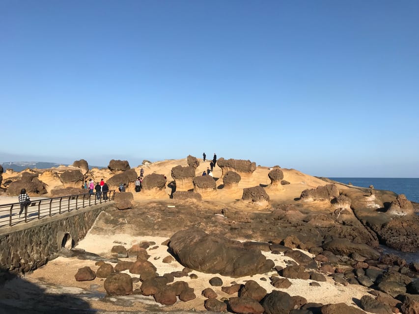 From Taipei: Private Scenic Tour to Jiufen, Yehliu & Pingxi - Sightseeing at Yehliu Geopark