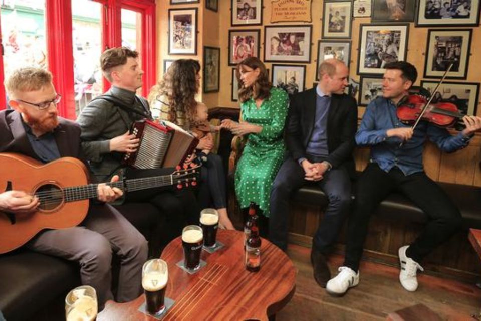 Galway: Food and Culture Walking Tour With Tastings - Customer Experiences and Ratings