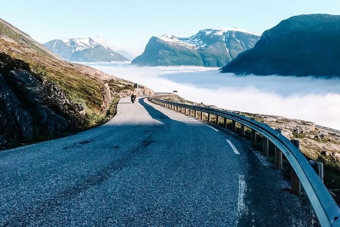 Geiranger: Excursions.no Mount Dalsnibba & Eagles Bend - Experiencing Dalsnibba Skywalk and Eagle Road