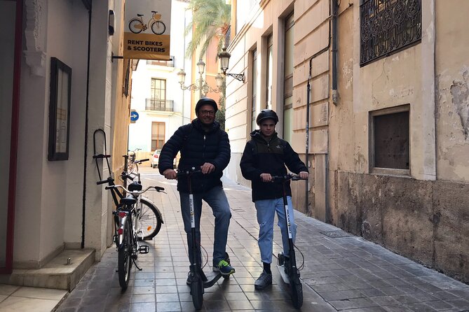 GRAND CITY Group Guided Tour on Bike - Customer Reviews and Feedback
