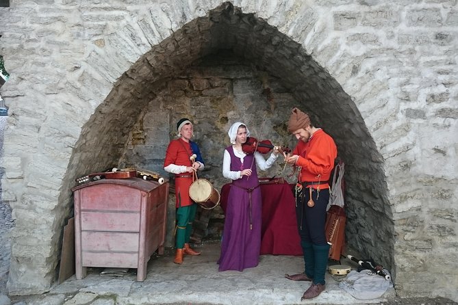 Group Walking Tour in Tallinn Old Town - Highlights of the Walking Tour