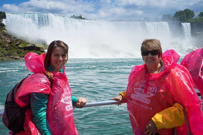 Guided Day Trip to Canadian Side of Niagara Falls From Toronto - What to Bring Along