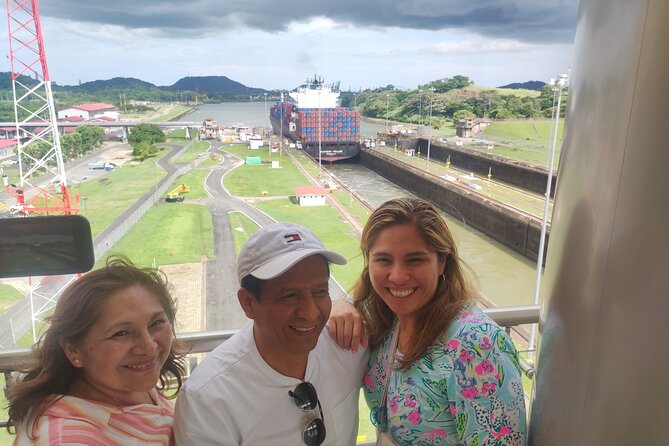 Half Day City Tour & Panamá Canal - Discovering the Canal