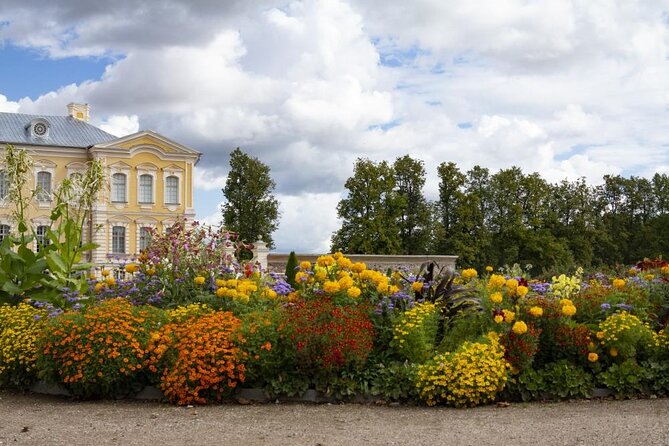 Half-Day Private Trip to Rundale Palace and Garden - Visiting Bauska Castle