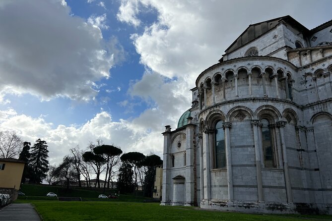 Highlights of Lucca Small Group Guided Tour - Recommendations for First-Time Visitors