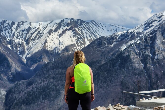 Hiking / Snowshoeing to the Last Traditional Bosnian Village Lukomir - Traditional Bosnian Cuisine and Hospitality