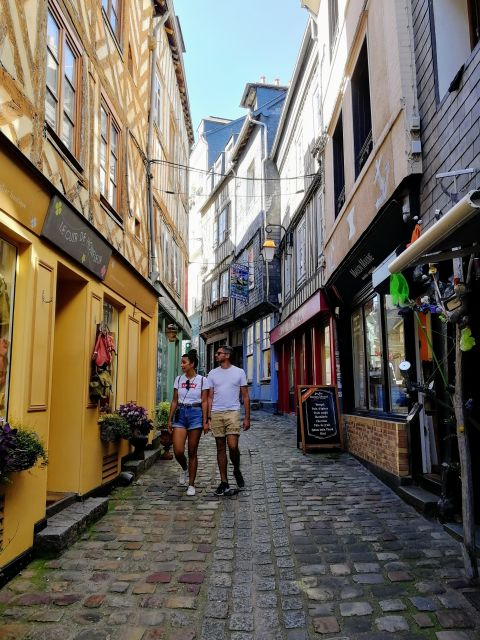 Honfleur Highlights Walking Tour - Admiring St. Catherines Church