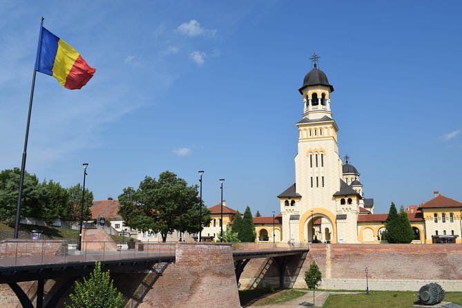Hunedoara Castle, Turda Salt Mine & Alba Iulia (1 Day, From Cluj) - Accessibility and Fitness