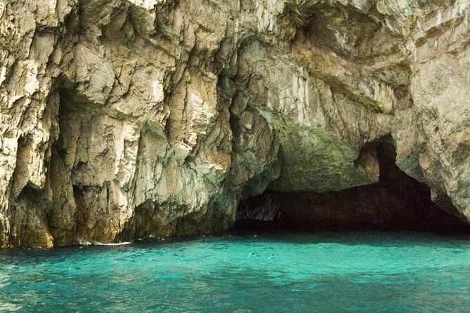 Island Tour With Stop by Blue Grotto (Yellow Line) - Navigating the Faraglioni Rock Formations